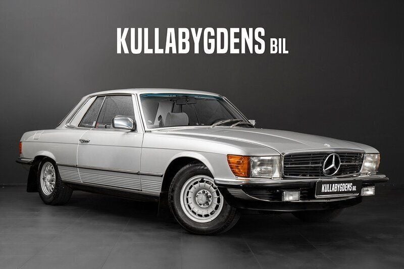 Begagnad Mercedes SLC450 224 HK (164 kW) 1980 Ljusgrå Sportkupé