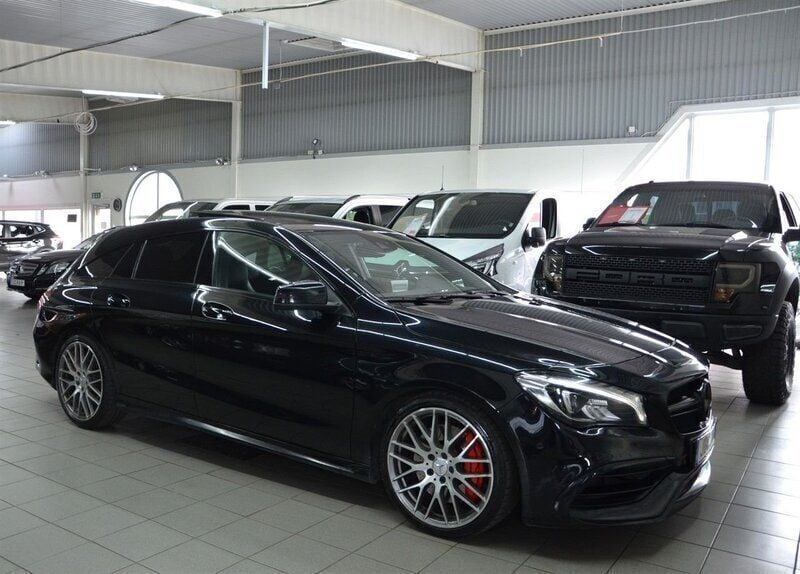 Svart Begagnad 2017 Mercedes CLA45 AMG AMG Kombi | 329 900 kr (Marknadspris) - Bild 1/4