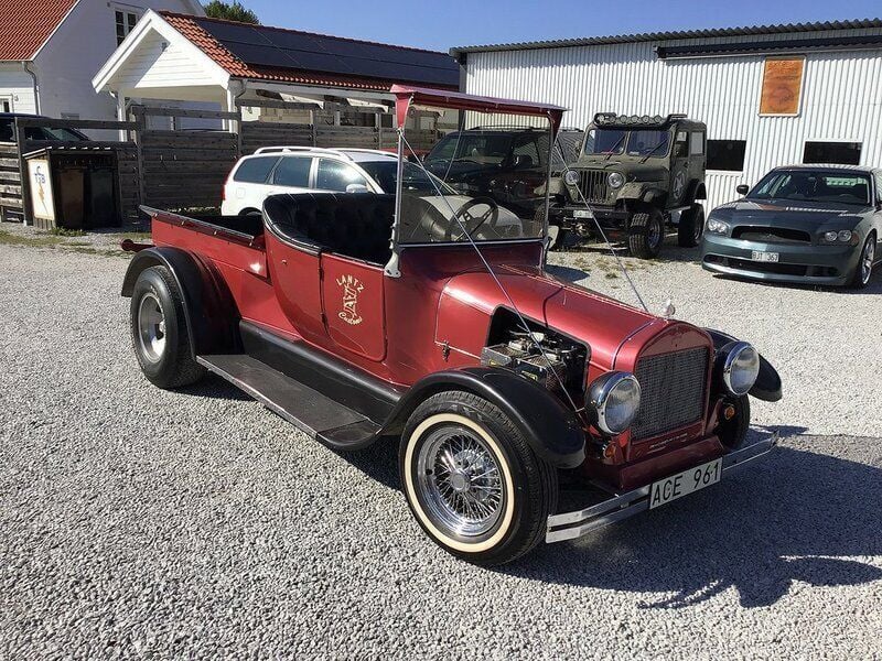 Mörkröd Begagnad 1965 Volvo Duett Kombi | 99 000 kr - Bild 1/4