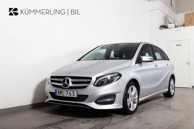 Silver Begagnad 2016 Mercedes B180 Urban Minibuss | 149 900 kr (Marknadspris) - Bild 1/4