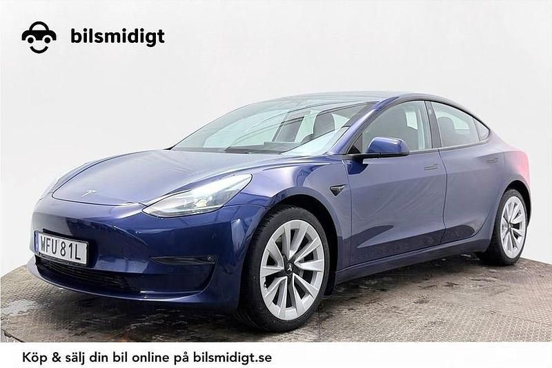 Begagnad Tesla Model 3 Long Range AWD 324 kW (441 HK) 2022 Blå Sedan