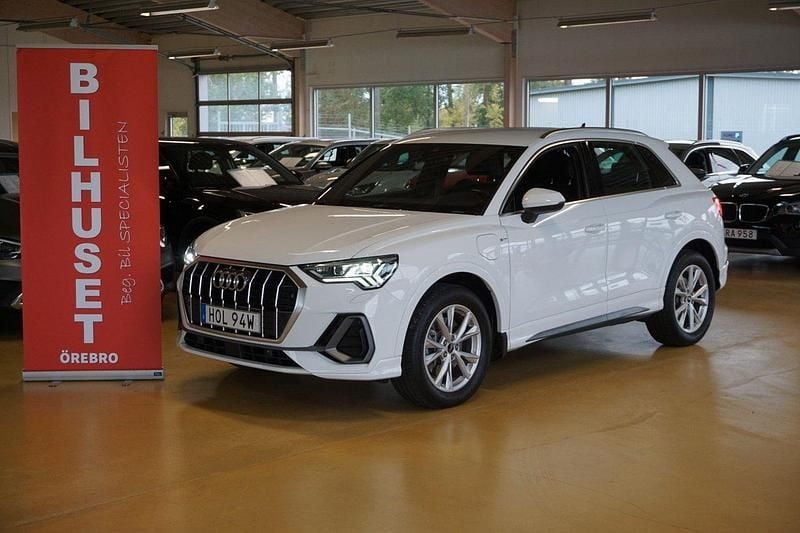 Vit Begagnad 2023 Audi Q3 S-Line SUV | 439 000 kr - Bild 1/4