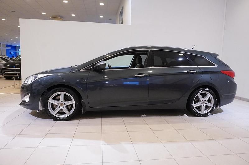 Begagnad Hyundai i40 177 HK (130 kW) 2011 Grå Kombi