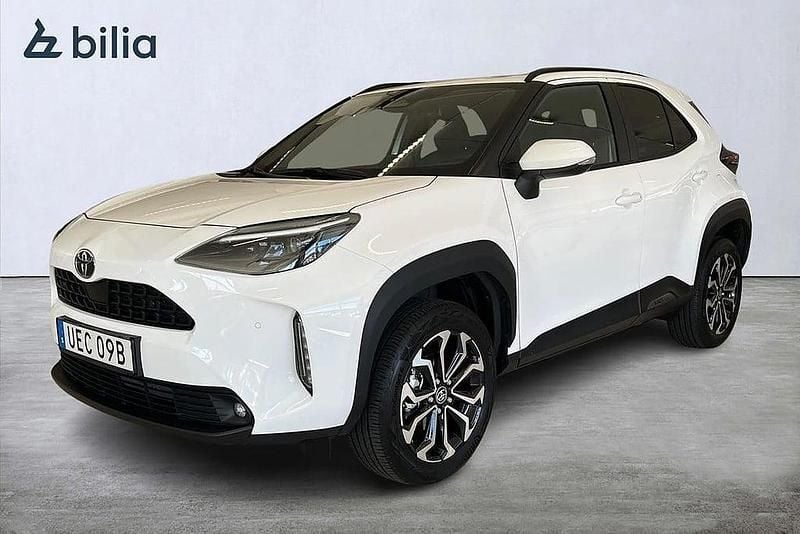 Begagnad Toyota Yaris Cross Active 92 HK (67 kW) 2024 Vit SUV