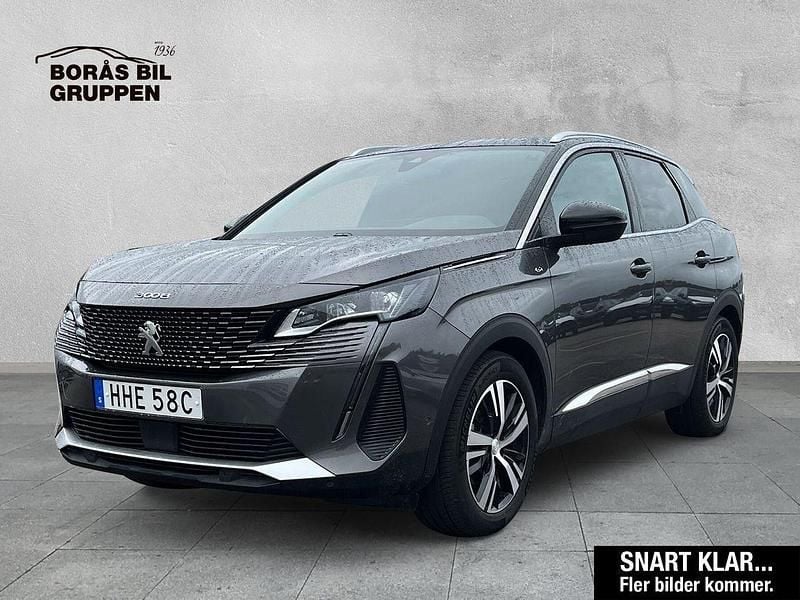 Grå Begagnad 2024 Peugeot 3008 GT SUV | 279 000 kr (Marknadspris) - Bild 1/2