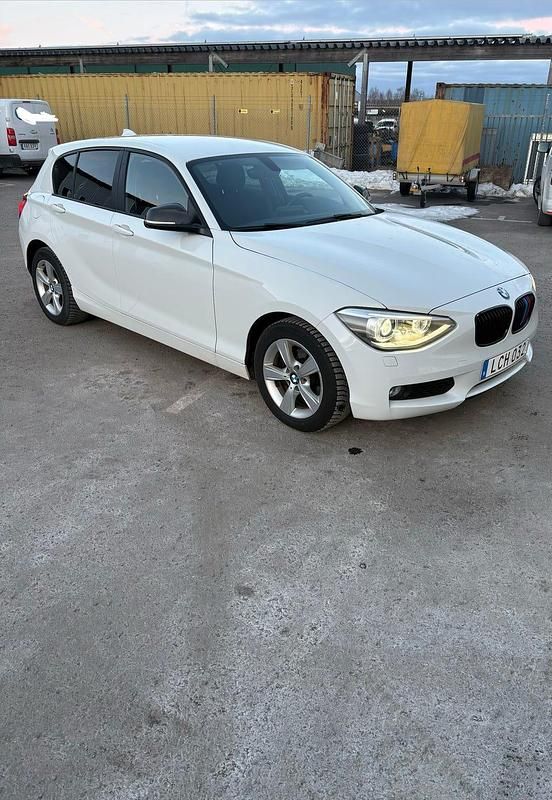 Begagnad BMW 116 136 HK (100 kW) 2014 Halvkombi