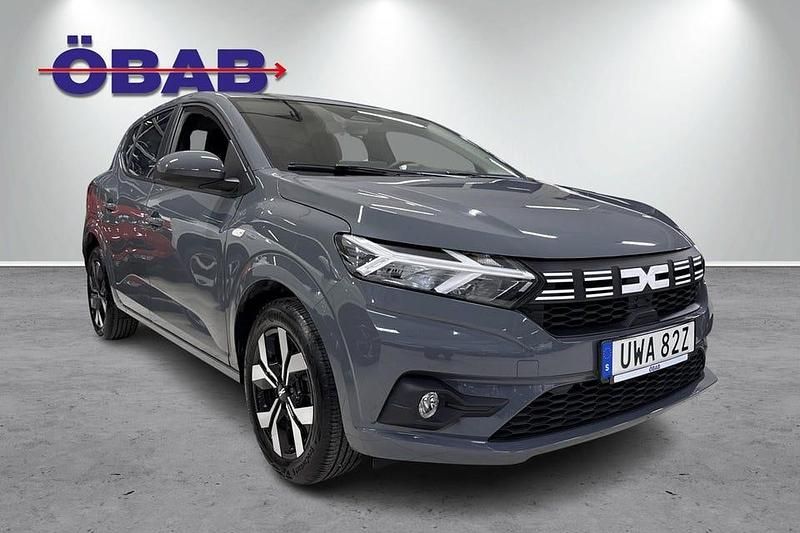 Begagnad Dacia Sandero 91 HK (66 kW) 2024 Grå Halvkombi