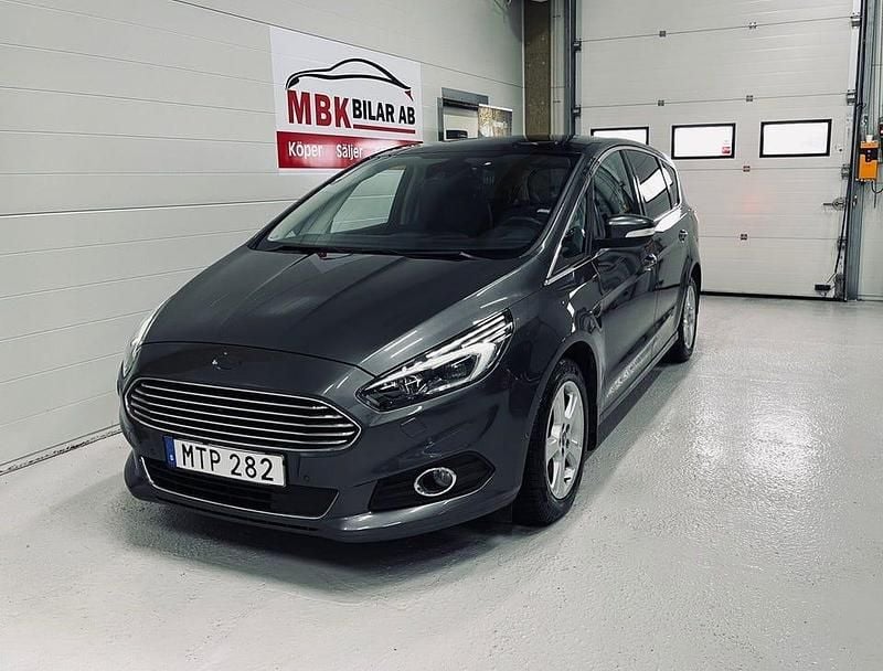 Begagnad Ford S-MAX S 180 HK (132 kW) 2016 Grå Minibuss