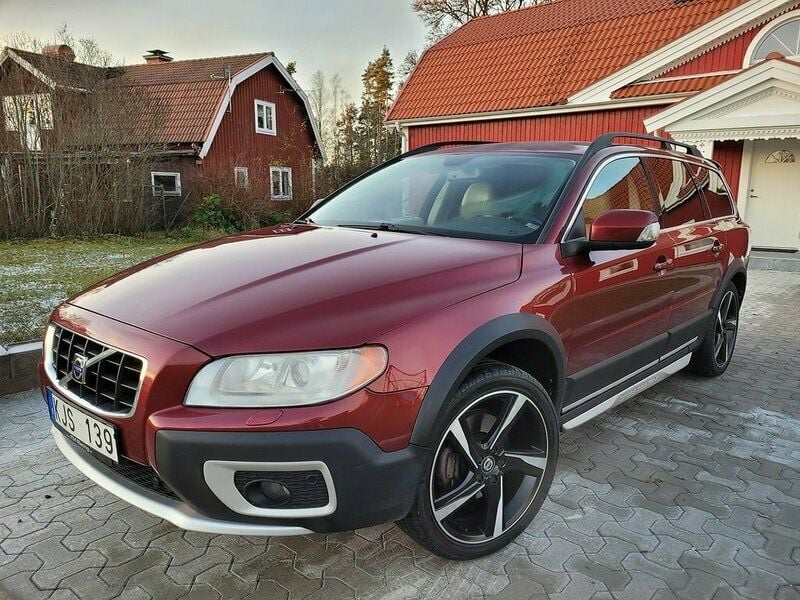 Röd Begagnad 2007 Volvo XC70 Summum SUV | 99 500 kr (Marknadspris) - Bild 1/4
