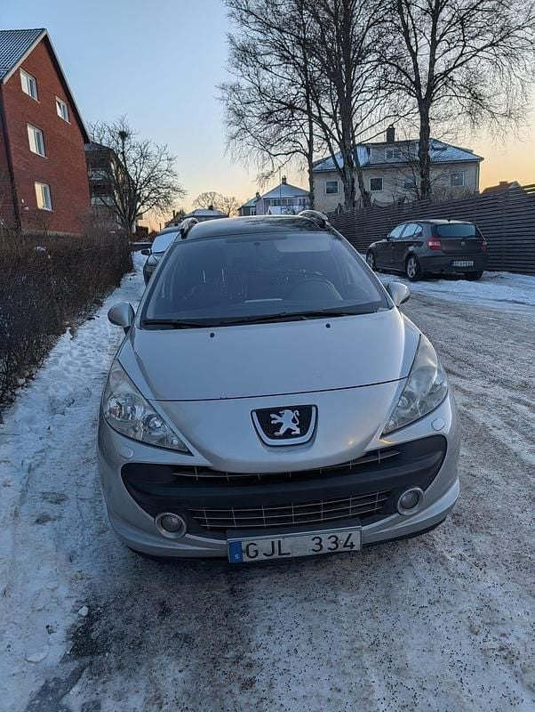 Begagnad Peugeot 207 120 HK (88 kW) 2008 Kombi