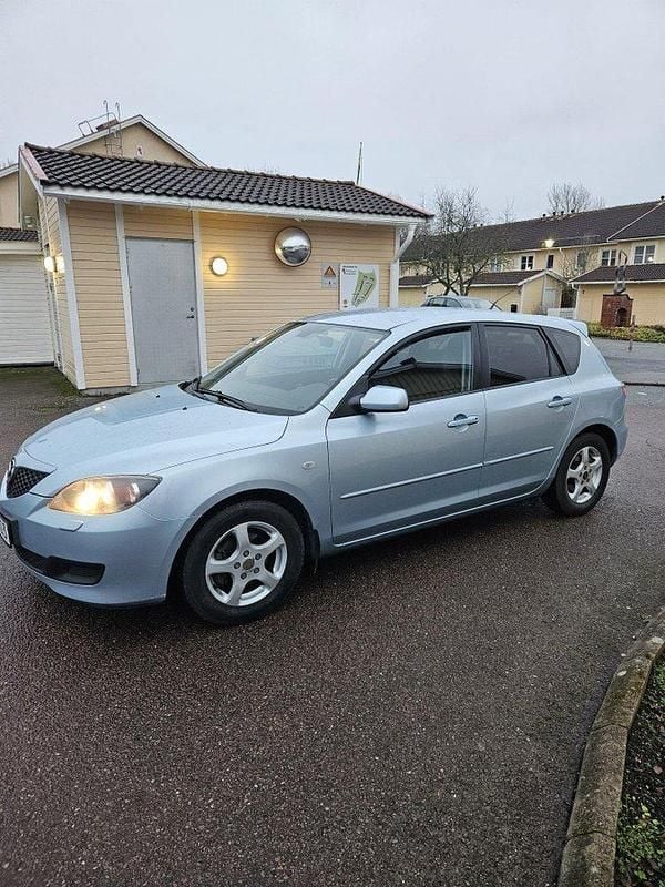 Begagnad 2007 Mazda 3 Halvkombi | 25 500 kr - Bild 1/4