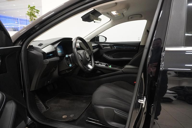 Begagnad MG MG5 EV 130 kW (177 HK) 2022 Svart Kombi