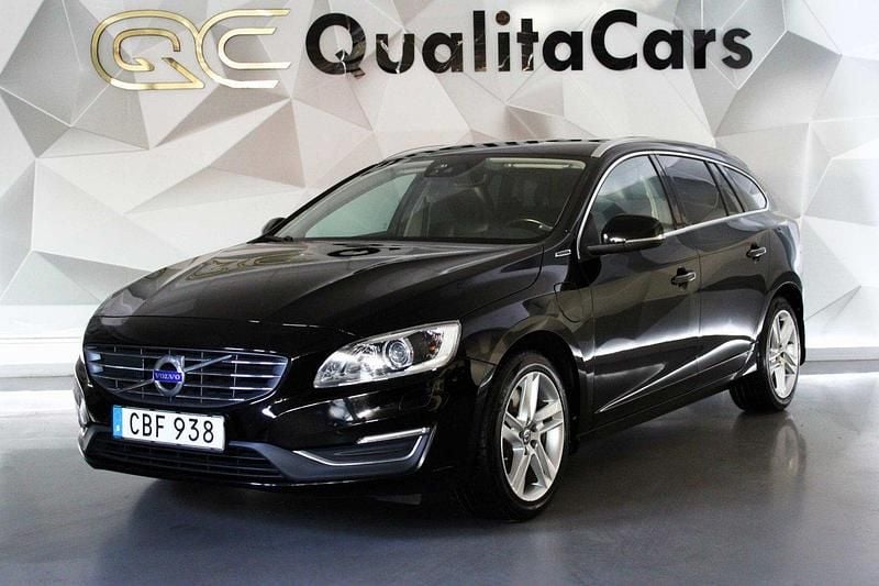 Svart Begagnad 2017 Volvo V60 Summum Kombi | 189 900 kr - Bild 1/4