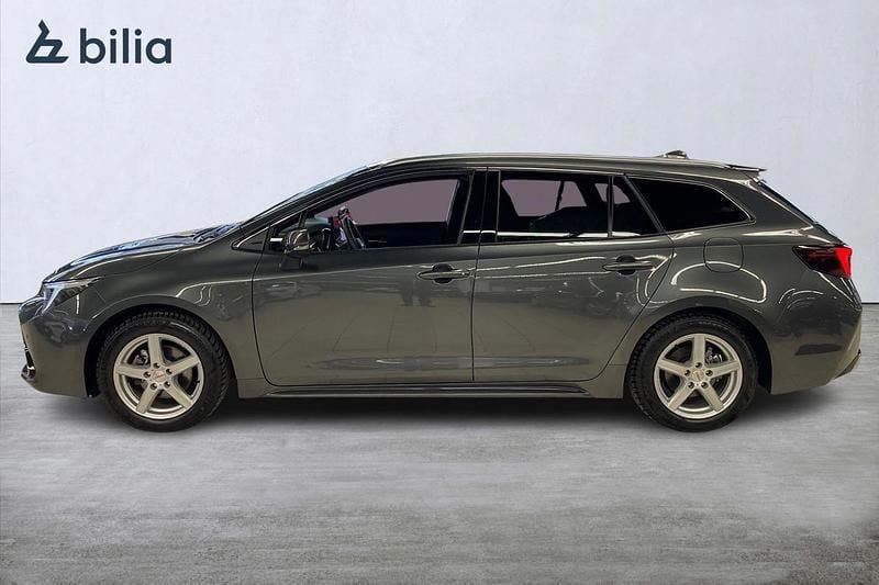 Begagnad Toyota Corolla Style 141 HK (103 kW) 2024 Grå Kombi