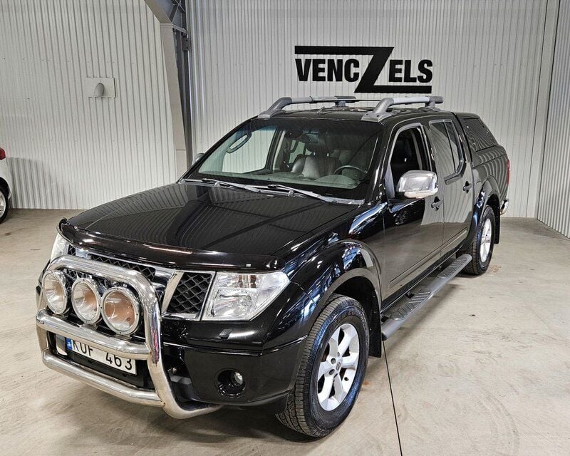 Svart Begagnad 2010 Nissan Navara Pickup | 79 000 kr (Bra pris) - Bild 1/4