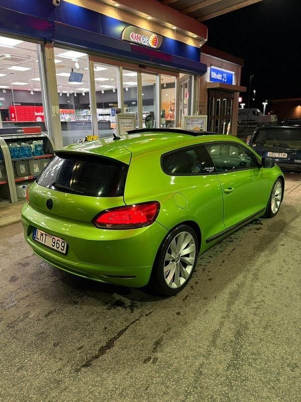 Begagnad VW Scirocco 200 HK (147 kW) 2010