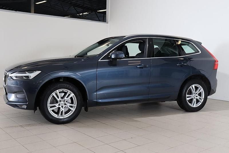 Begagnad Volvo XC60 Momentum 190 HK (139 kW) 2017 Blå SUV