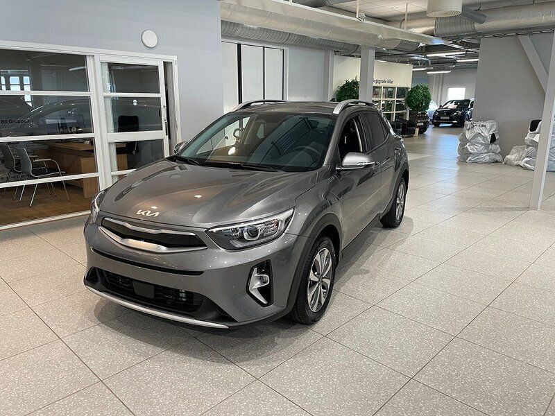 Grå Ny 2025 Kia Stonic Advance SUV | 257 674 kr - Bild 1/4