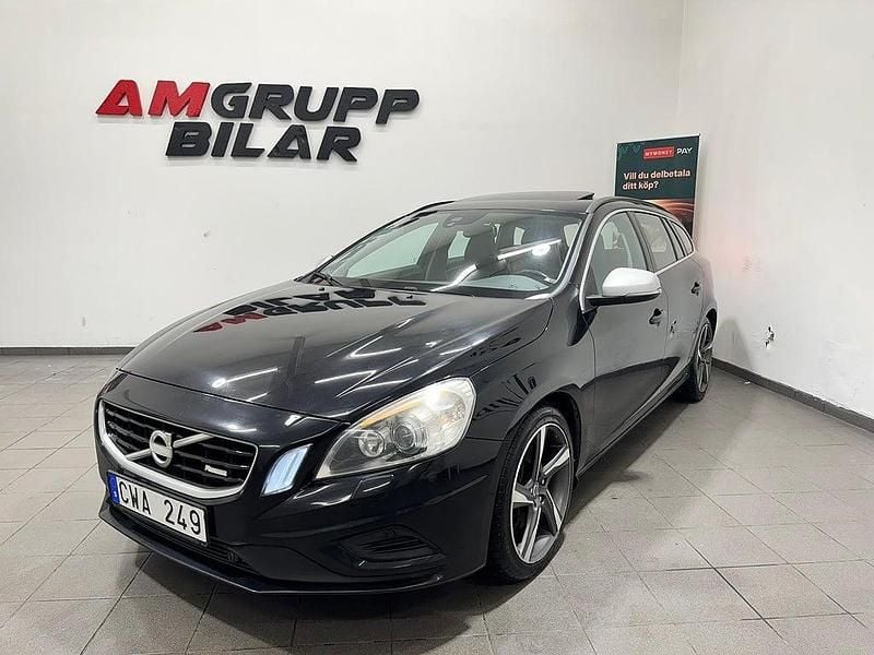 Svart Begagnad 2013 Volvo V60 R-Design Kombi | 99 900 kr (Bra pris) - Bild 1/4