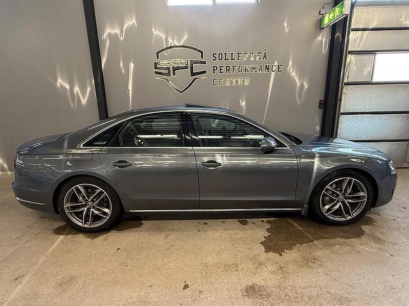 Begagnad Audi A8 385 HK (283 kW) 2015 Grå Sedan