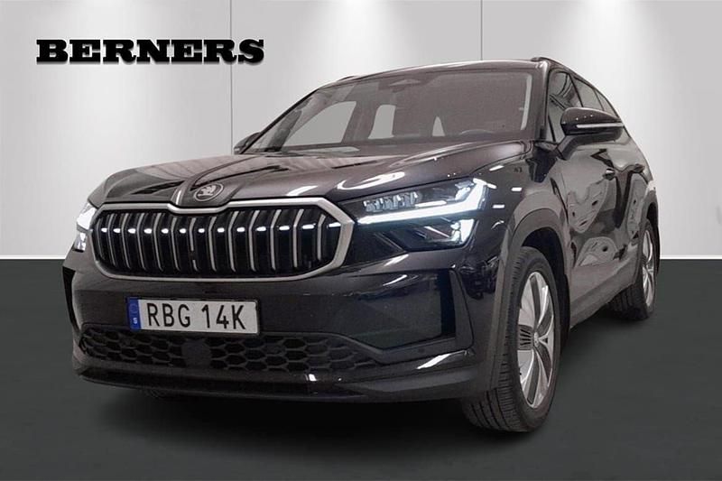 Svart Begagnad 2024 Skoda Kodiaq Selection SUV | 529 900 kr (Dyr) - Bild 1/4