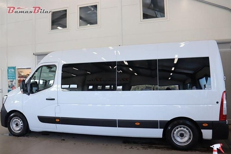 Begagnad Renault Master 146 HK (107 kW) 2024 Vit Minibuss