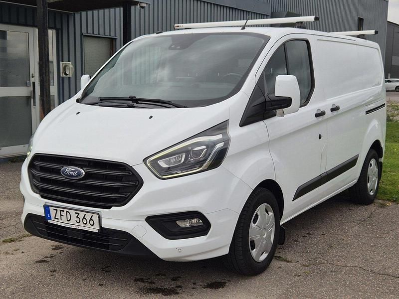 Vit Begagnad 2018 Ford Transit Custom Van | 126 800 kr (Superpris) - Bild 1/4