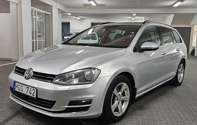 Silver Begagnad 2013 VW Golf VII GT Kombi | 114 900 kr (Lite dyr) - Bild 1/4