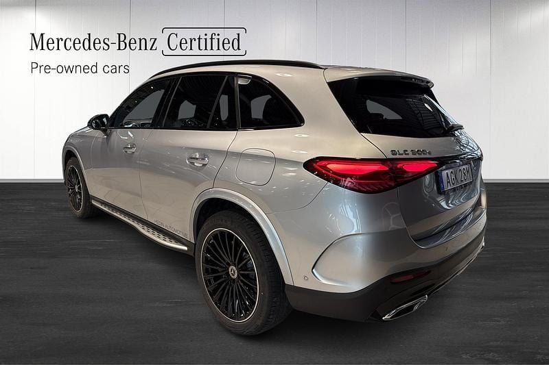 Begagnad Mercedes GLC300e Premium 313 HK (230 kW) 2025 SUV