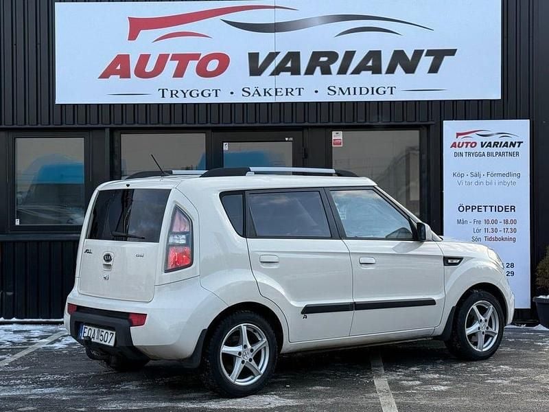 Begagnad Kia Soul 128 HK (94 kW) 2009 Vit SUV