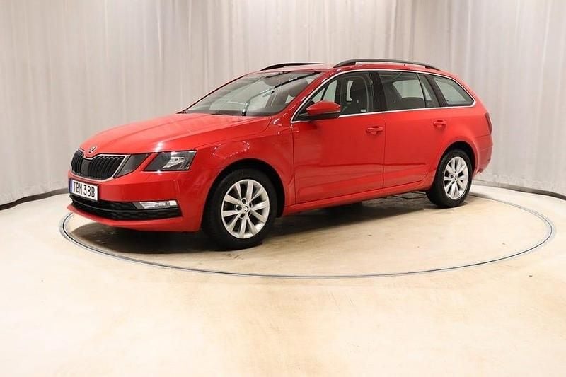 Begagnad Skoda Octavia 116 HK (85 kW) 2019 Röd Kombi