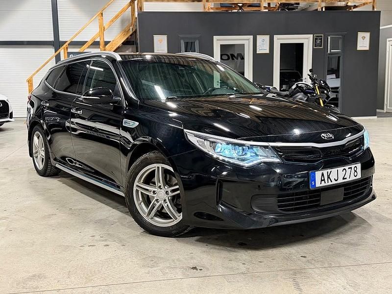 Svart Begagnad 2018 Kia Optima Sport Kombi | 179 900 kr (Marknadspris) - Bild 1/4