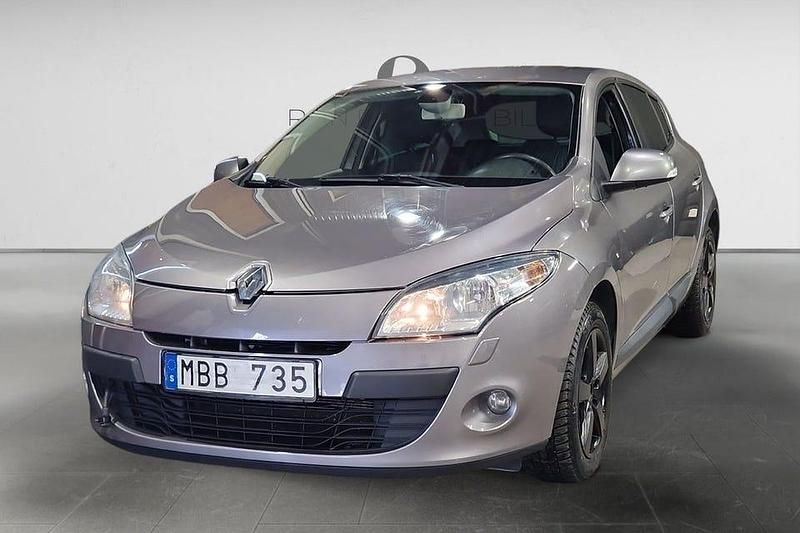 Grå Begagnad 2012 Renault Mégane III Halvkombi | 24 900 kr (Superpris) - Bild 1/4