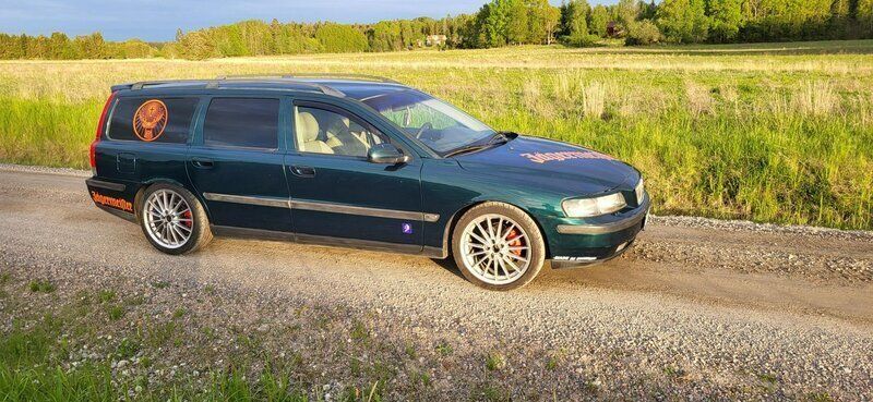 Begagnad 2001 Volvo V70 Kombi | 42 000 kr - Bild 1/4