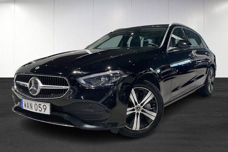 Svart Begagnad 2023 Mercedes E300 Kombi | 339 900 kr - Bild 1/4