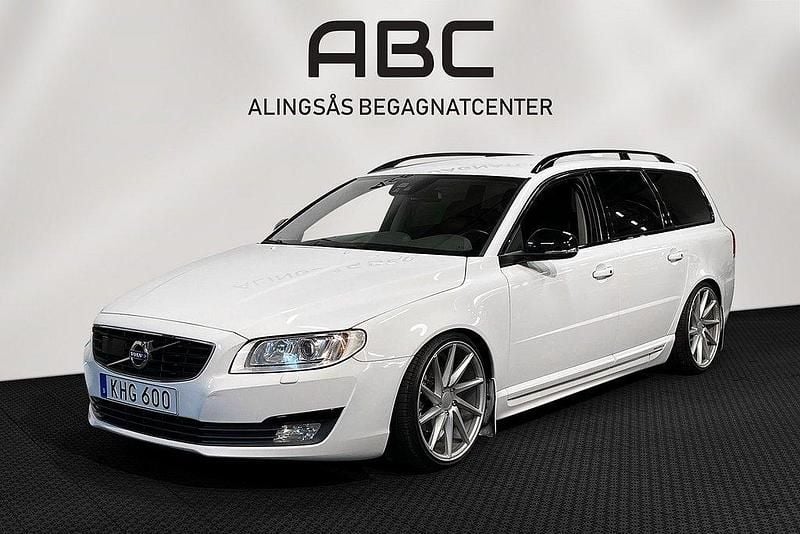 Vit Begagnad 2016 Volvo V70 Standard Kombi | 147 500 kr (Marknadspris) - Bild 1/4