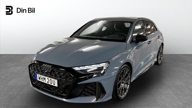 Grå Ny 2024 Audi RS3 Sportback Sport Halvkombi | 749 900 kr - Bild 1/4