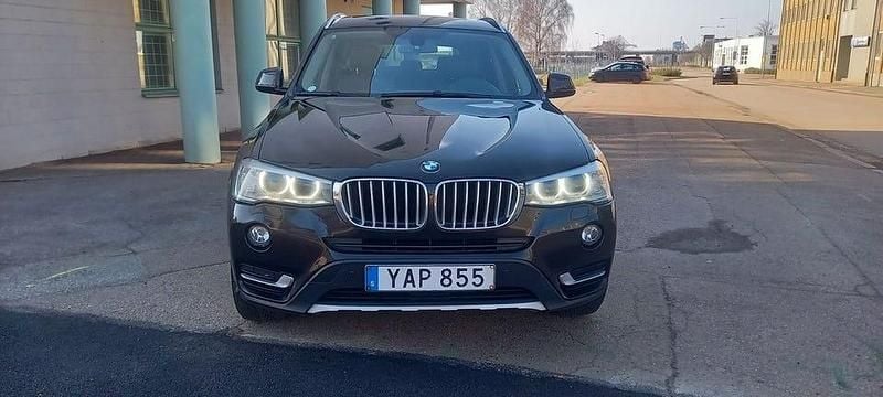 Begagnad BMW X3 Sport Line 313 HK (230 kW) 2015 Brun SUV
