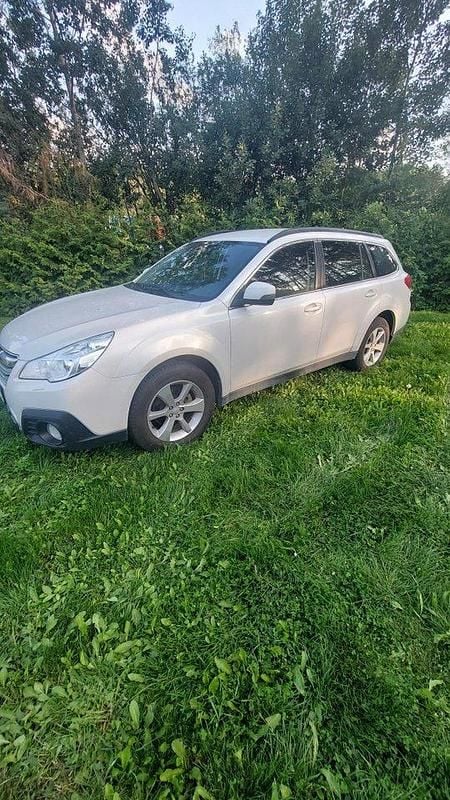Begagnad 2014 Subaru Outback SUV | 84 000 kr (Marknadspris) - Bild 1/4