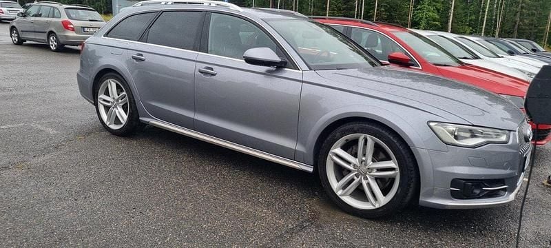 Grå Begagnad 2016 Audi A6 Allroad Sport Kombi | 175 000 kr (Bra pris) - Bild 1/4