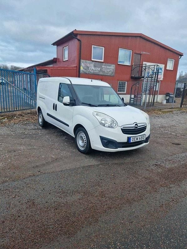 Vit Begagnad 2017 Opel Combo Minibuss | 65 000 kr (Marknadspris) - Bild 1/4