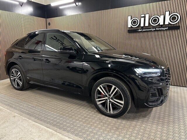 Mytsvart metallic Begagnad 2021 Audi Q5 Sportback S-Line SUV | 489 000 kr - Bild 1/4