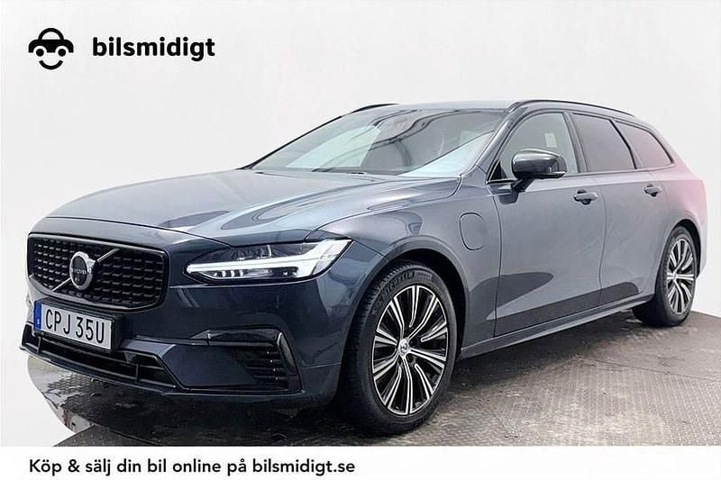 Mörkblå Begagnad 2021 Volvo V90 R-Design Kombi | 319 800 kr (Marknadspris) - Bild 1/3