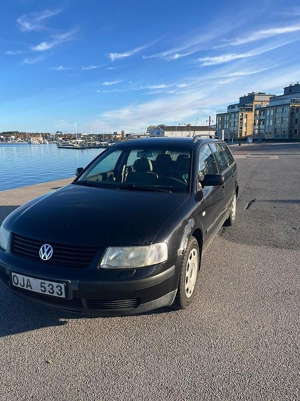 Begagnad 1999 VW Passat Kombi | 25 000 kr - Bild 1/4