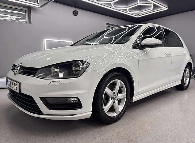 Begagnad VW Golf VII GT 150 HK (110 kW) 2016 Vit Halvkombi