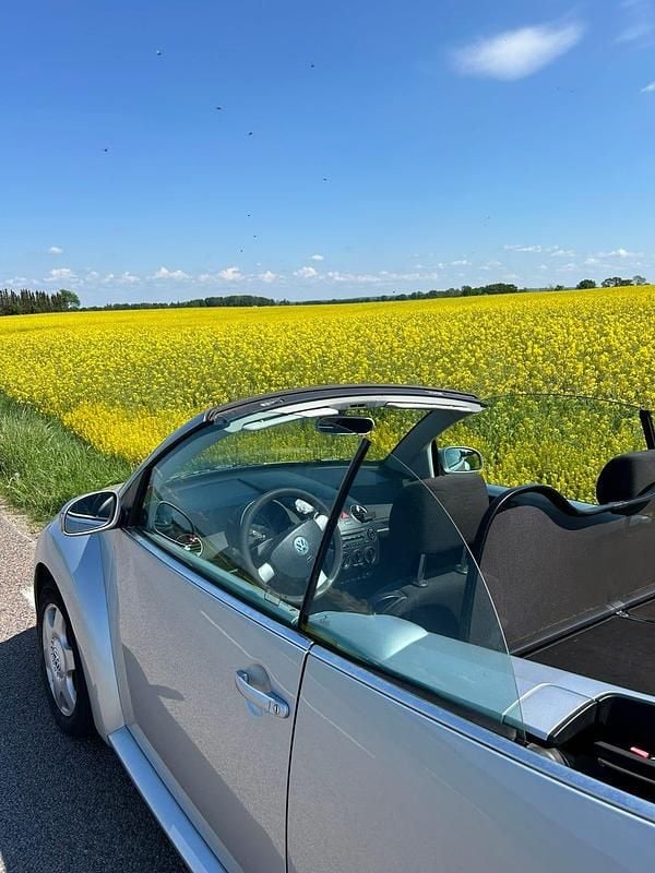 Begagnad VW Beetle 102 HK (75 kW) 2007 Cab