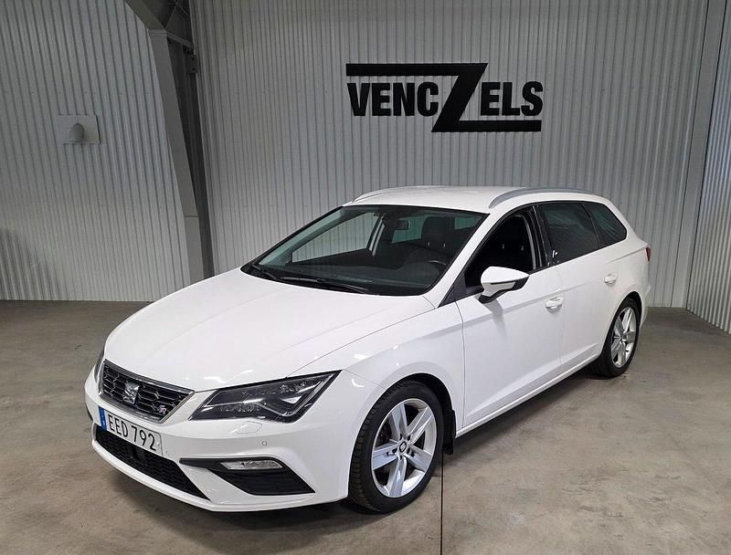 Vit Begagnad 2018 Seat Leon ST FR Kombi | 149 000 kr (Marknadspris) - Bild 1/4