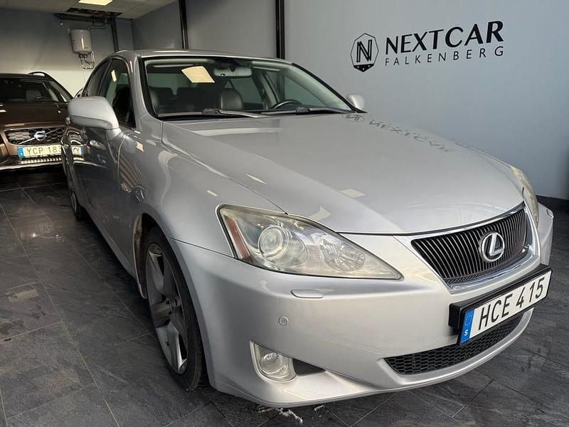 Begagnad Lexus IS250 211 HK (155 kW) 2008 Silver