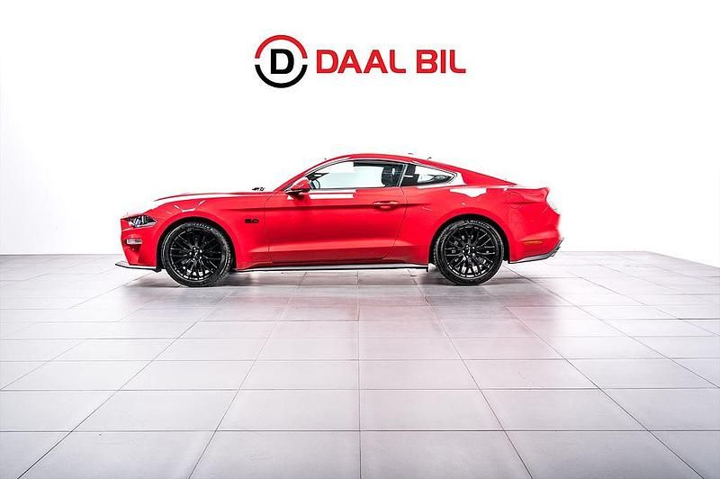 Röd Begagnad 2019 Ford Mustang GT Sportkupé | 459 700 kr (Marknadspris) - Bild 1/4