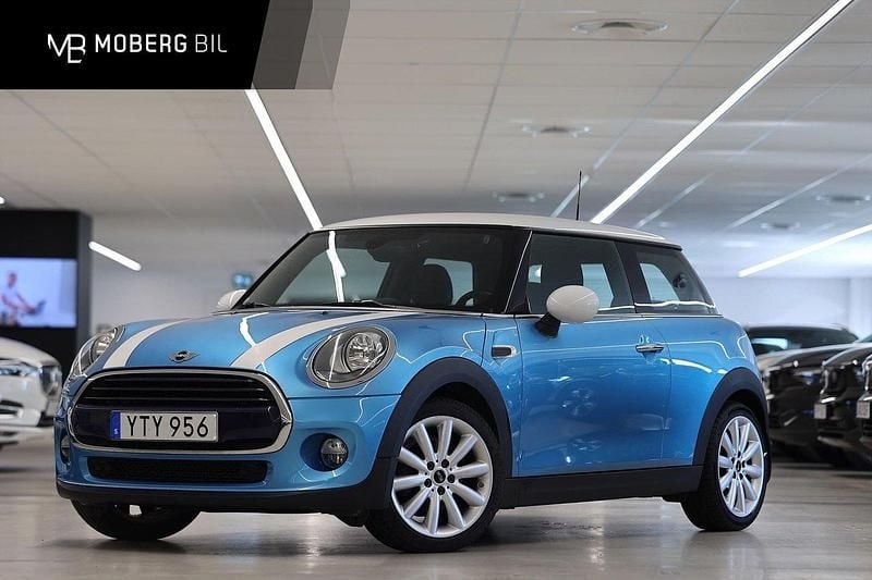 Blå Begagnad 2017 Mini Cooper Pepper Halvkombi | 144 900 kr (Marknadspris) - Bild 1/3